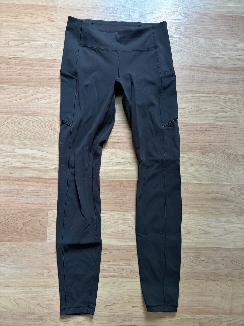 Lululemon Black Performance Leggings with Side Pockets